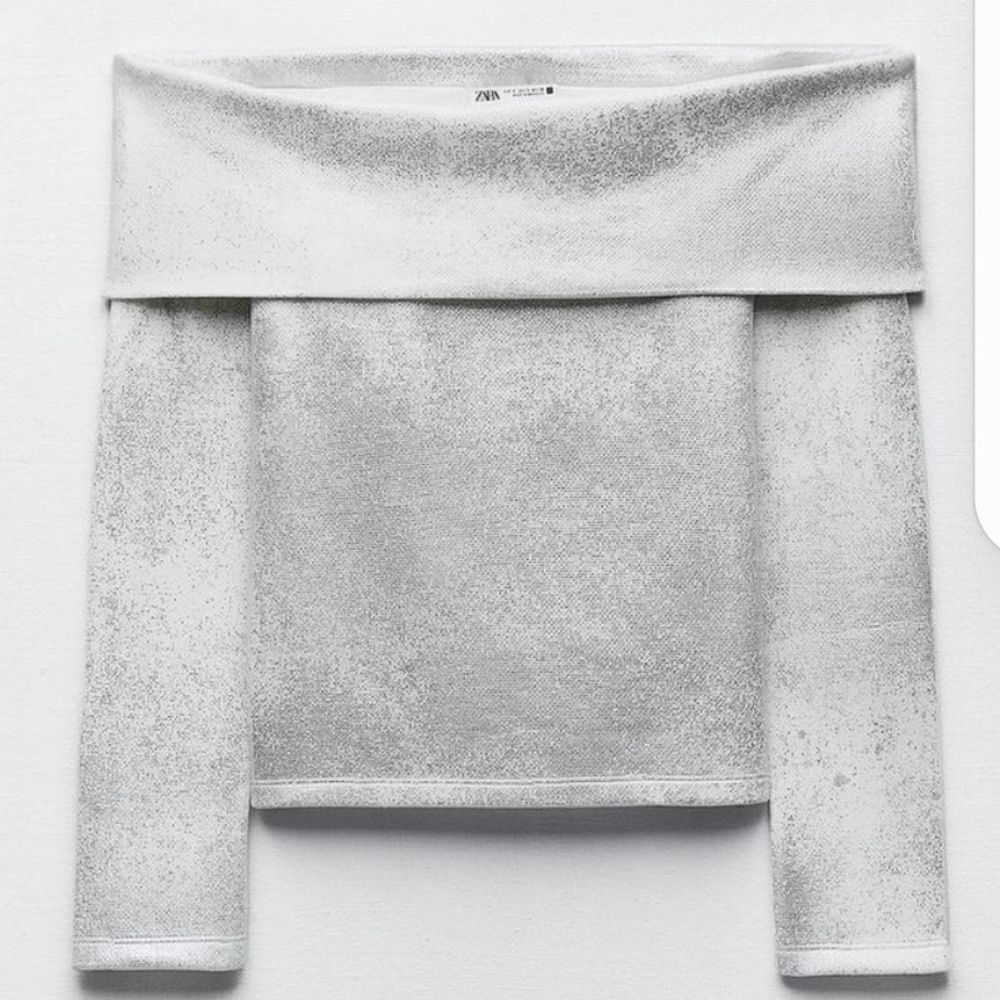 NEW ZARA WOMEN’S EXPOSED SHOULDER METALLIC SWEATER SIZE M
